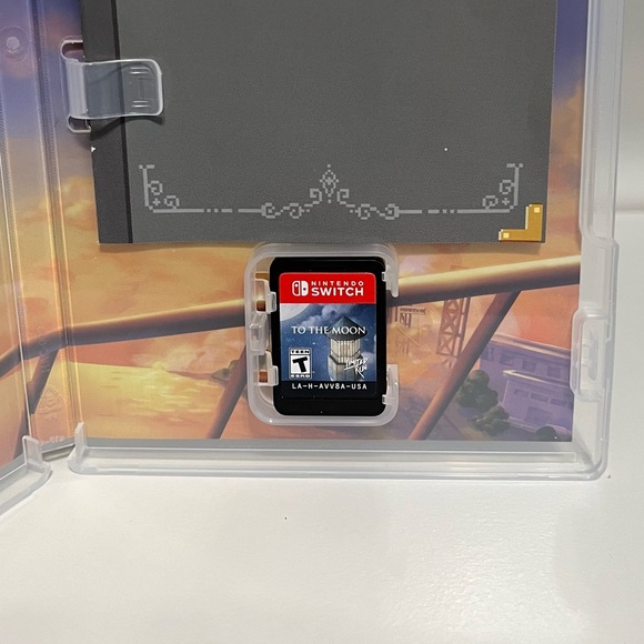 To The Moon | Nintendo Switch Limited Run Physical Video Game - Picture 3 of 3
